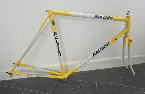 1988 raleigh race 8803 - raleigh,